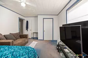 109 Massanet St, Port Lavaca, TX 77979 - Photo 15