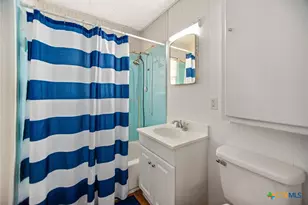 109 Massanet St, Port Lavaca, TX 77979 - Photo 11