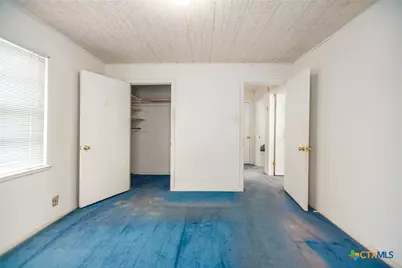 109 Massanet Street, Port Lavaca, TX 77979 - Photo 13