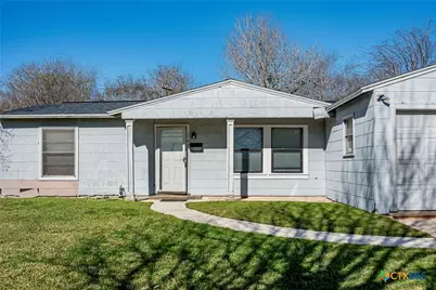 109 Massanet Street, Port Lavaca, TX 77979 - Photo 1