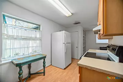 109 Massanet Street, Port Lavaca, TX 77979 - Photo 17