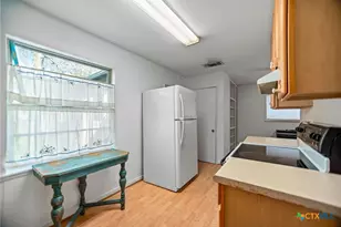 109 Massanet St, Port Lavaca, TX 77979 - Photo 17