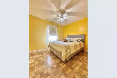 1615 Meadowview Drive, Port Lavaca, TX 77979 - Photo 13