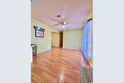 1615 Meadowview Drive, Port Lavaca, TX 77979 - Photo 21