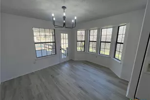 146 Forest Dr, Seguin, TX 78155 - Photo 15