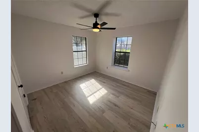 146 Forest Drive, Seguin, TX 78155 - Photo 5