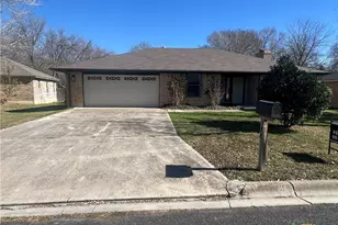146 Forest Dr, Seguin, TX 78155 - Photo 1