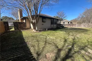 146 Forest Dr, Seguin, TX 78155 - Photo 17