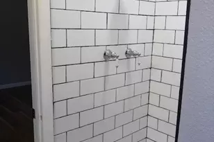 2316 N Austin St, Seguin, TX 78155 - Photo 9