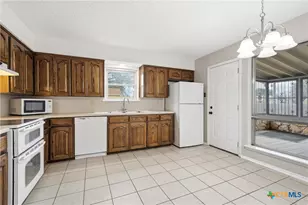 4304 Mountain View Dr, Killeen, TX 76543 - Photo 11