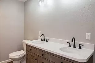 2003 Woodlawn St, Victoria, TX 77901 - Photo 29