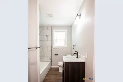 2003 Woodlawn Street, Victoria, TX 77901 - Photo 13