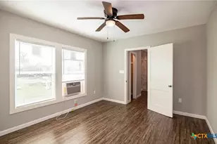 2003 Woodlawn St, Victoria, TX 77901 - Photo 27
