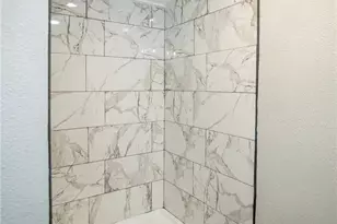 2003 Woodlawn St, Victoria, TX 77901 - Photo 29