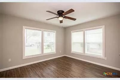 2003 Woodlawn Street, Victoria, TX 77901 - Photo 17