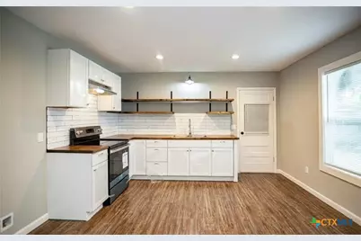 2003 Woodlawn Street, Victoria, TX 77901 - Photo 25