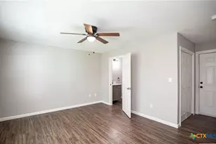 2003 Woodlawn St, Victoria, TX 77901 - Photo 7