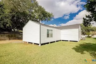 2003 Woodlawn St, Victoria, TX 77901 - Photo 19