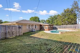 907 Willowbrook St, Copperas Cove, TX 76522 - Photo 3