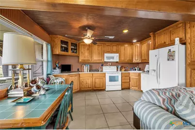 33 Fairway Drive, Hilltop Lakes, TX 77871 - Photo 17