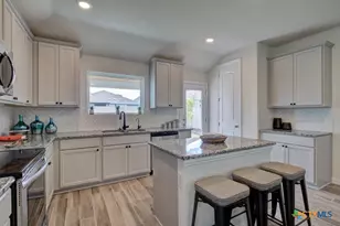 1243 Casetta Run, New Braunfels, TX 78130 - Photo 11