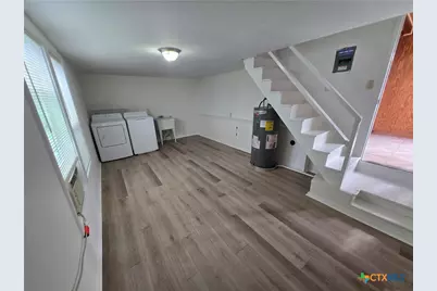 702 E Anaqua Avenue, Victoria, TX 77901 - Photo 5