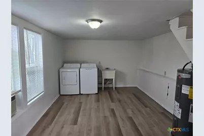 702 E Anaqua Avenue, Victoria, TX 77901 - Photo 17