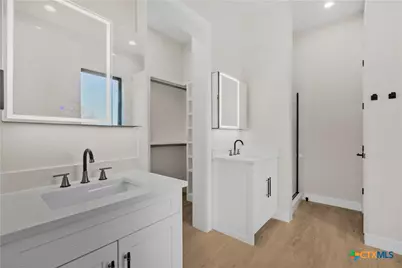 106 Broken Bow, Horseshoe Bay, TX 78657 - Photo 23