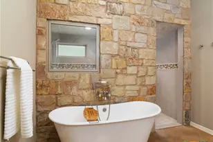 22 Hunters Chase, New Braunfels, TX 78132 - Photo 29