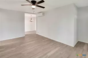 2907 Cedar St, Victoria, TX 77901 - Photo 3