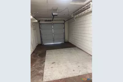 1605 Bexar Avenue, Victoria, TX 77901 - Photo 9