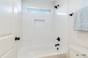 8610 Glade Dr, Temple, TX 76502 - Photo 17