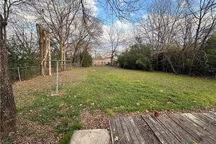 505 Center St, Belton, TX 76513 - Photo 11