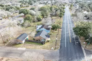 1119 Terrell St, Cuero, TX 77954 - Photo 35