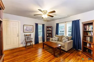 1119 Terrell St, Cuero, TX 77954 - Photo 7