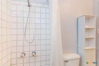 1119 Terrell Street, Cuero, TX 77954 - Photo 17