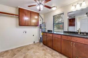 953 E Cedar St, Seguin, TX 78155 - Photo 11