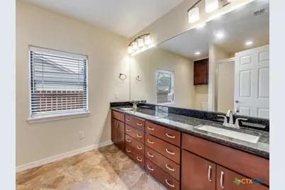 953 E Cedar Street, Seguin, TX 78155 - Photo 21