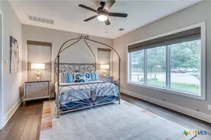 911 Farm St, Bastrop, TX 78602 - Photo 13