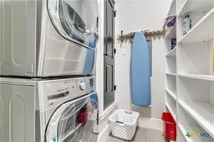 911 Farm St, Bastrop, TX 78602 - Photo 33