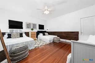 445 N Wall St, Belton, TX 76513 - Photo 17
