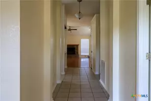 608 Totem Trail, Harker Heights, TX 76548 - Photo 5