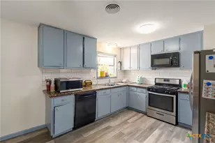 1001 Gilmore St, Copperas Cove, TX 76522 - Photo 9