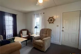 327 W Main St, Port Lavaca, TX 77979 - Photo 9