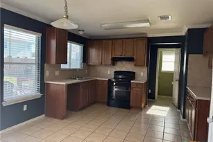 615 Lubbock Ln, New Braunfels, TX 78132 - Photo 3