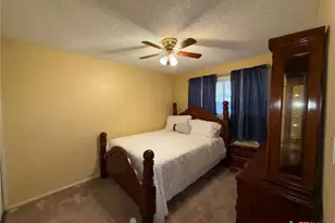 110 Taos Dr, Victoria, TX 77904 - Photo 11