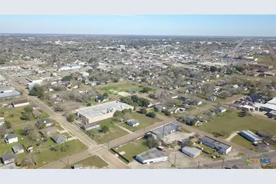 802 E North Street, Victoria, TX 77901 - Photo 3