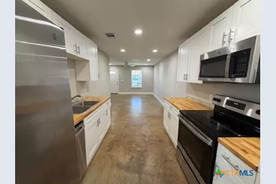 661 W Austin  Unit F Street #F, Luling, TX 78648 - Photo 3