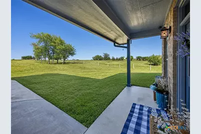 1733 County Road 376, Shiner, TX 77984 - Photo 3