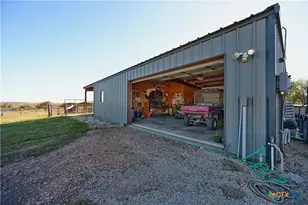 1733 Co Rd 376, Shiner, TX 77984 - Photo 41